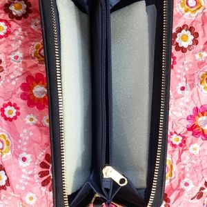 New Tommy Hilfiger Wallet